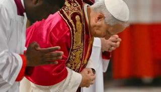 البابا ليو الرابع عشر