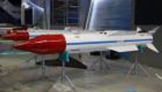 تطوير الصواريخ النووية.. سباق أمريكي روسي على الهيمنة