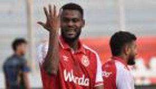 مطلوب من الزمالك.. 4 معلومات عن الهداف التونسي فراس شواط