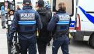 لمكافحة المخدرات.. هل تلغي فرنسا التعامل بالنقود الورقية؟