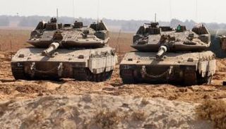 دبابات إسرائيلية على الحدود مع غزة