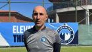 من أجل الحلم التاريخي.. رسالة مفاجئة من مدرب بيراميدز