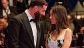 رومانسية كريم بنزيما ولينا خضري تسرق الأضواء في مهرجان كان