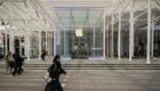 آيفون «صنع في أمريكا».. هل طموح ترامب مجرد خيال؟