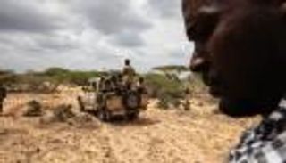 خفص أمريكا مساعدات الصومال.. مخاوف من تنامي إرهاب «الشباب»