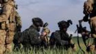 السلام حائر بين موسكو وكييف.. اتهامات على أجنحة المسيرات