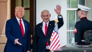 نتنياهو وترامب خلال لقاء سابق