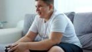 دراسة: دهون المراهقة قد تورث السمنة والربو للأبناء