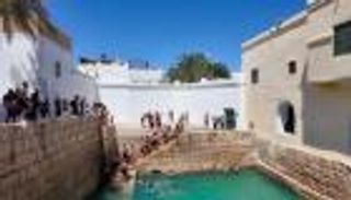 قفزة في الماء تعانق التاريخ.. «قمزة» تُعيد أمجاد الأحواض الرومانية في تونس (خاص)