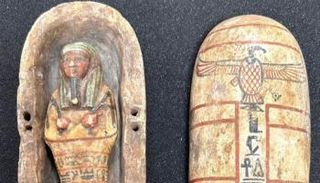 آثار مصرية مستردة من فرنسا