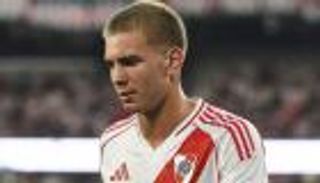 موهبة أرجنتينية تطرق أبواب باريس.. دخل تاريخ السوبر كلاسيكو