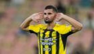 بكرة رأسية.. حسام عوار يزين موسمه الاستثنائي (فيديو)