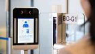 إشادة بمطارات الإمارات.. ترسخ معايير عالمية في الابتكار والكفاءة