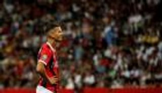 هل يبتعد مزدوجو الجنسية عن منتخب الجزائر بسبب بوعناني؟