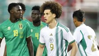 قلي مع منتخب الجزائر