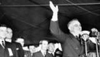 روزفلت واختراع «الأمن القومي».. أمريكا تكتشف العالم على جسر شيكاغو