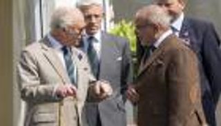 أبرز هدايا تتويج تشارلز ملكا.. «رولز» من البحرين و«فسيفساء» من كييف