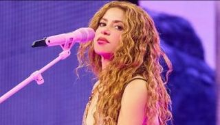 الكولومبية شاكيرا 