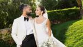 أمينة خليل توجه رسالة لزوجها أحمد زعتر