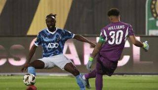 فيستون مايلي مهاجم بيراميدز