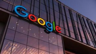 غوغل تقاوم اتهامها بالاحتكار