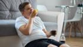 عواقب غير مرئية.. هل تنتقل آثار سمنة المراهقين إلى أطفالهم؟