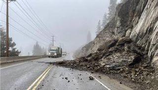 انهيار صخري - أرشيفية