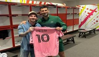 ديوكوفيتش وميسي