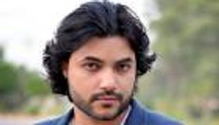 محمود حمدان يروي موقفا صادما مع أحمد آدم: «دعيت عليه»