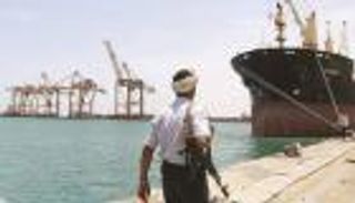 عقوبات قاسية.. أمريكا تهدد السفن الداعمة للحوثي