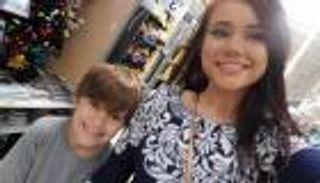 وفاة مفاجئة لابن ويتني بورفيس.. الأسرة تطلب تشريح الجثة