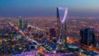 تسارع نمو القطاع الخاص غير النفطي في السعودية خلال مايو