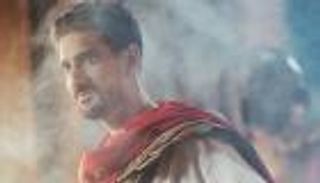 سيف ونيران وطبول.. كيف قدم الأهلي صفقة محمد علي بن رمضان؟ (فيديو)