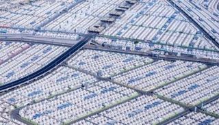 الخيام البيضاء علامة فارقة في مشعر منى