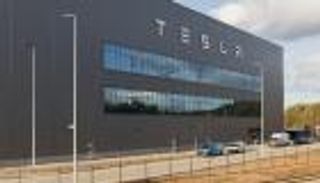 تراجع المبيعات للشهر الخامس على التوالي.. هل قاطع الألمان تسلا؟