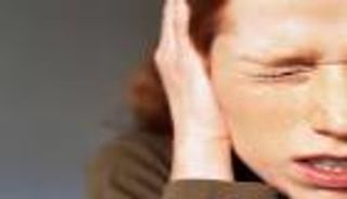 دراسة حديثة تكشف ارتباط الانزعاج من صوت المضغ باضطراب ما بعد الصدمة