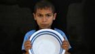 بين الأنقاض وحنين الذكريات... غزة تستقبل العيد بلا احتفالات