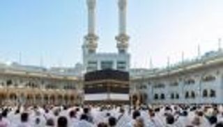 مشاهد إيمانية مهيبة.. المسلمون يؤدون صلاة العيد في الحرمين الشريفين (صور)