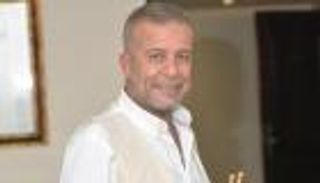 رسالة مؤثرة من شريف منير إلى زوج ابنته أسما