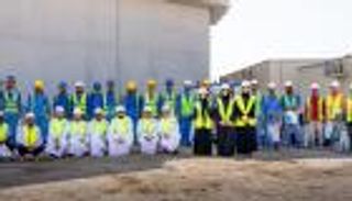 في الإمارات.. العيد مع العمال فرحة وسعادة