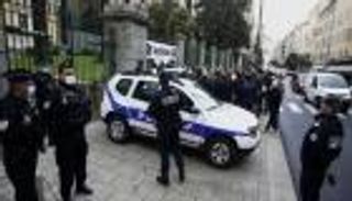 «شجار المقهى» يستنفر فرنسا.. حرب غزة يرتد صداها في ضواحي باريس