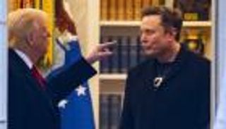 ترامب يلمح لإلغاء عقود شركات ماسك