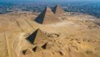 أهرامات مصر.. خوفو يرحب بك من مطعم فاخر يطل على 4600 عام من الحضارة