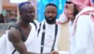 ساديو ماني يؤدي الحج لأول مرة: بهذا دعوت الله على جبل عرفات