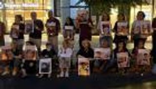 بصور أطفال غزة.. إسرائيليون يتظاهرون في تل أبيب