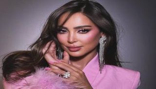 بسمة بوسيل تتابع الحالة الصحية لابنها آدم