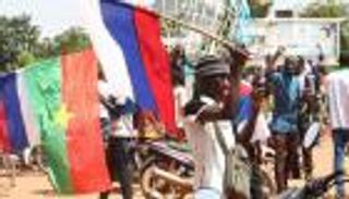 تعاون في «مجالات حساسة».. الدب الروسي يتوغل في أدغال أفريقيا