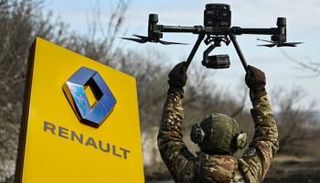 فرنسا تستعين برينو لتعزيز قدرات أوكرانيا في مجال الطائرات المسيرة