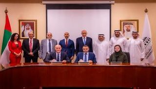 جانب من إطلاق المبادرة - وام