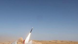 صاروخ حوثي لحظة إطلاقه على إسرائيل - أرشيفية